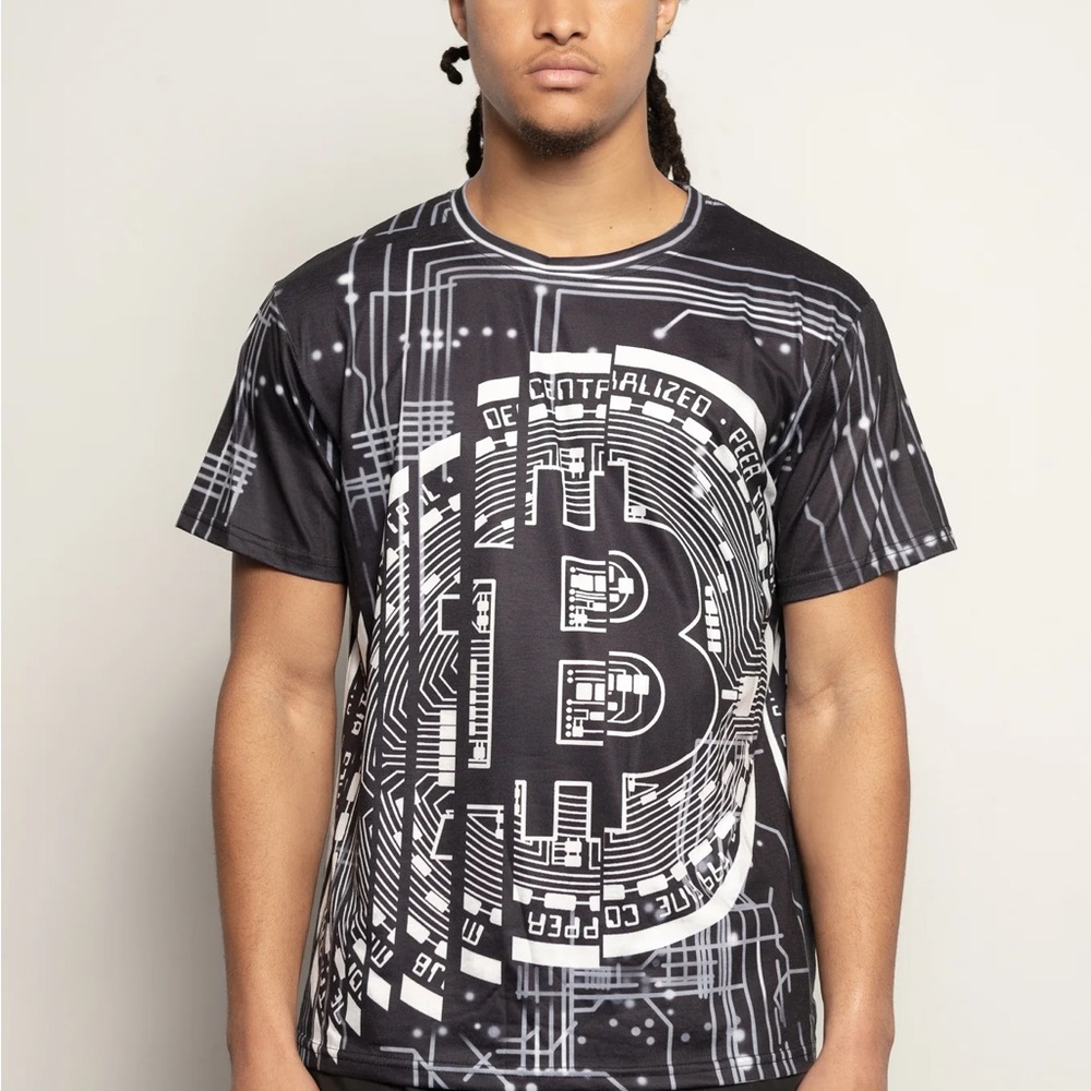 BNWT Isabelle LaRue Bitcoin Black and White Graphic T-Shirt